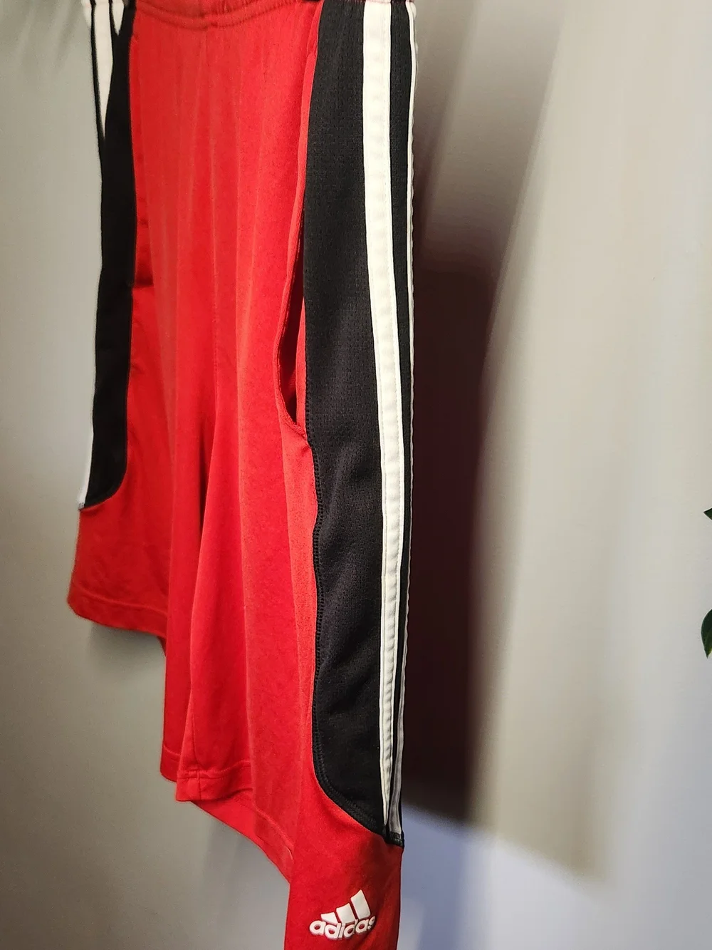 adidas lightweight athletic